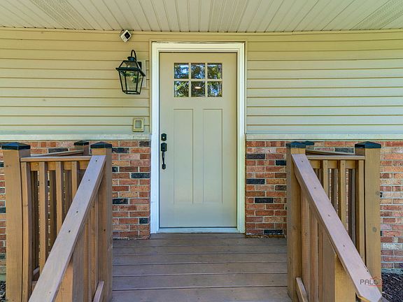 3rd image of 816 Black Partridge Rd