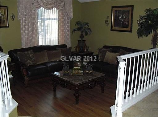 4th image of 705 Helmhill Ave