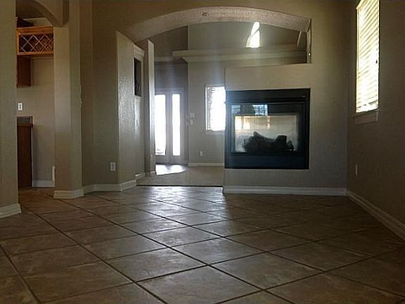 5th image of 11708 Valor Ct