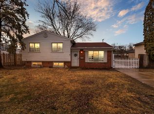 15663 Harrison, Romulus, MI 48174