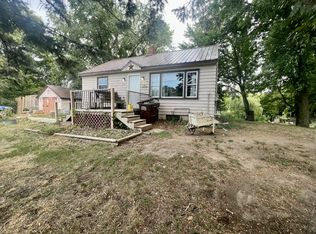 721 Harrison St W, Annandale, MN 55302