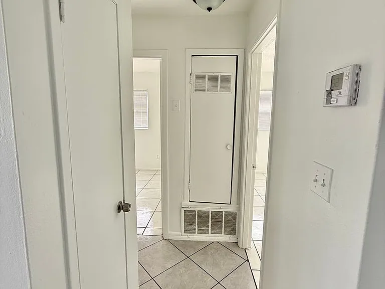 1109 Marlowe Ave — Photo 5