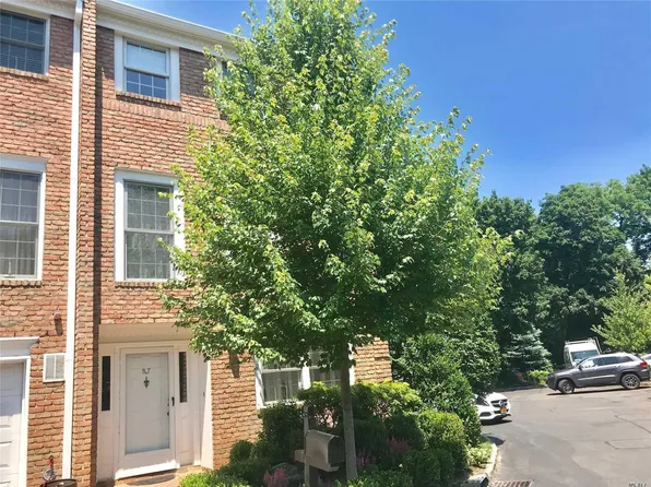 87 Marjorie Court, Manhasset, NY 11030