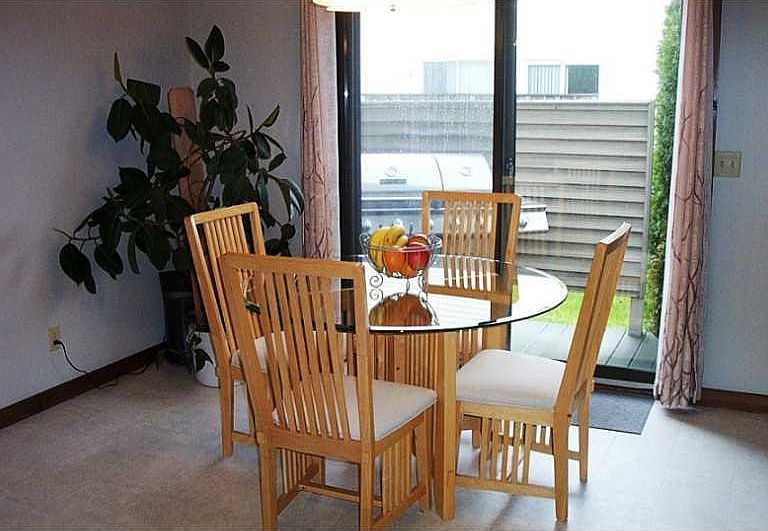 3806 Blossom Ter Erie, PA, 16506 Apartments for Rent Zillow