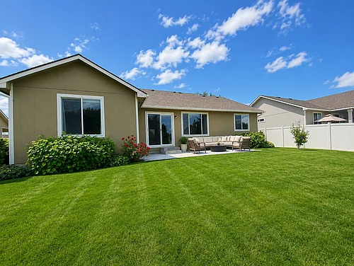 5407 W Whatcom Ave Photo 1