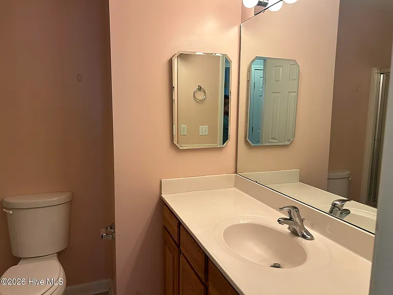 212 W Woodbine Ter — Photo 19