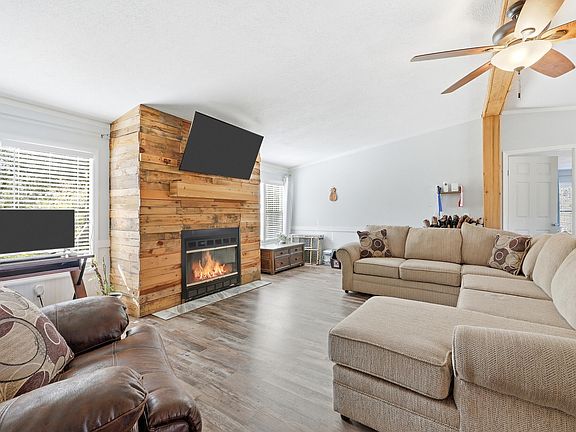 4th image of 1193 Shaws Fork Rd