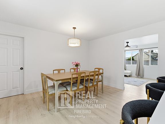 5th image of 4112 S Grandview Ave