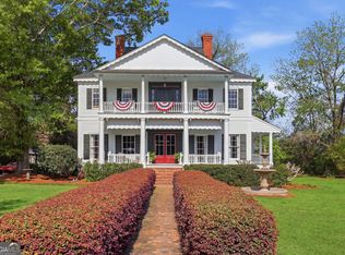 8075 Lakeview Rd, Statesboro, GA 30461