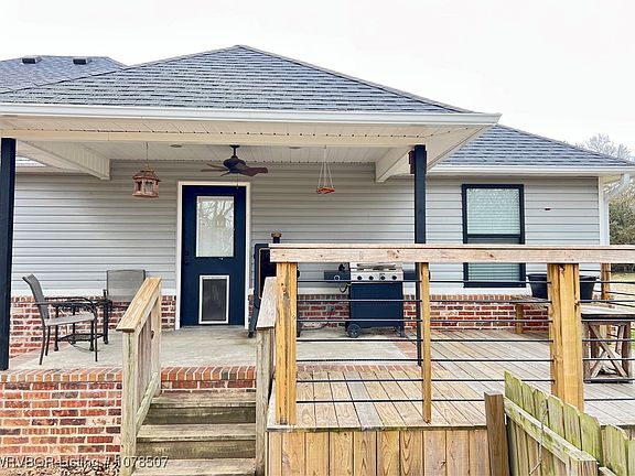 4th image of 1250 Pine Hollow Dr
