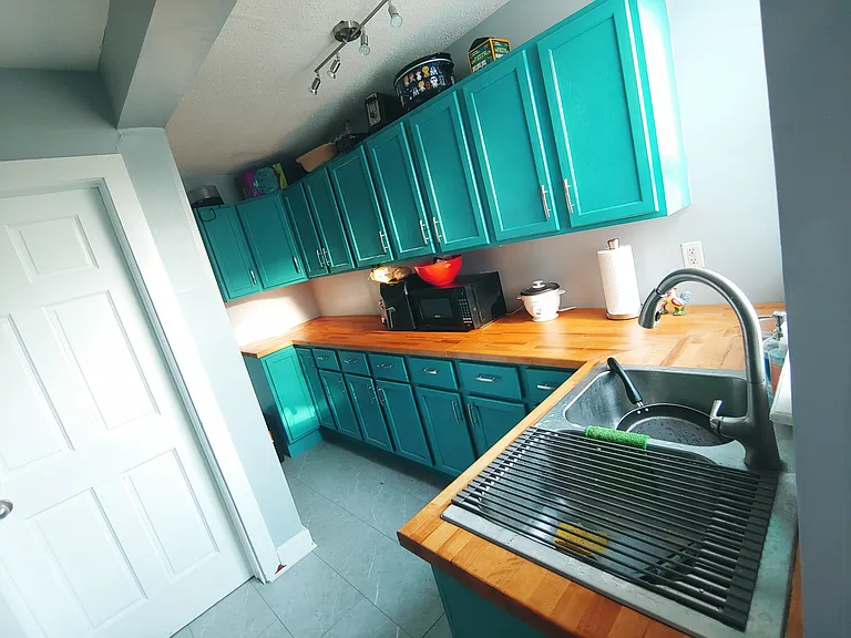 724 Logan St SE — Photo 3