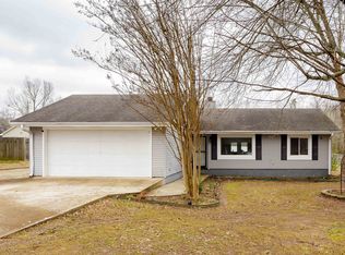 120 Davis Ln, Florence, AL 35634