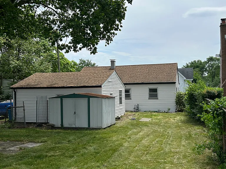2013 Bertrand St — Photo 13