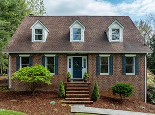 2148 Dave Buck Rd, Johnson City, TN 37601