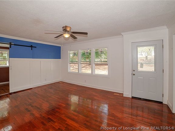 4th image of 3502 Greenwood Dr
