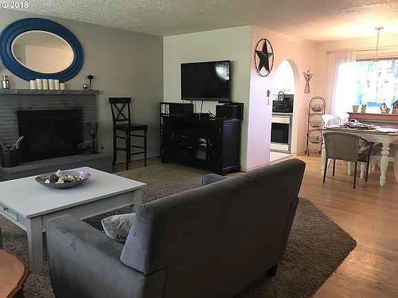 5th image of 8808 NE 39th Ave