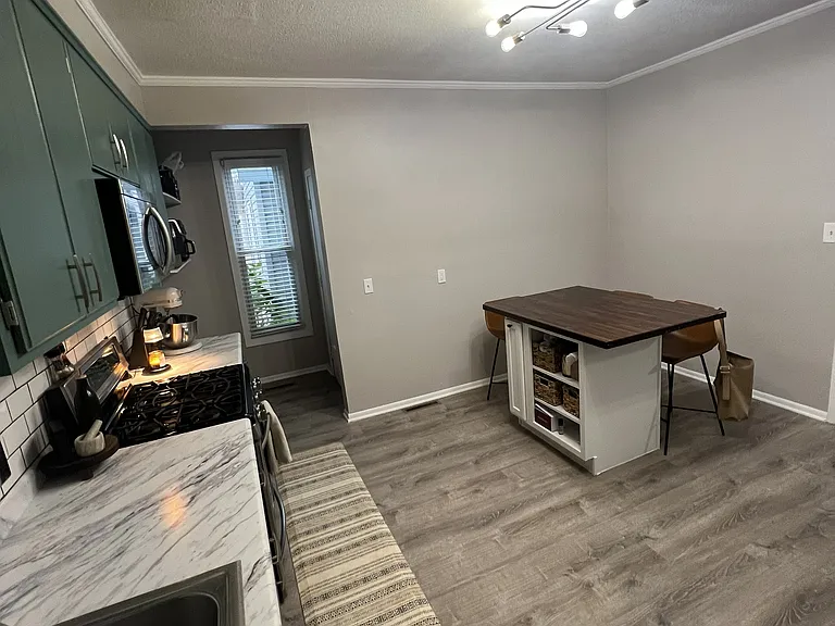 413 19th Ave NE #1 — Photo 8