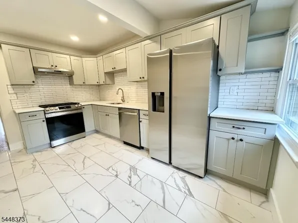 46 Brookfield Rd APT 1, Montclair, NJ 07043