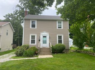 5088 Forest Rd, Mentor, OH 44060