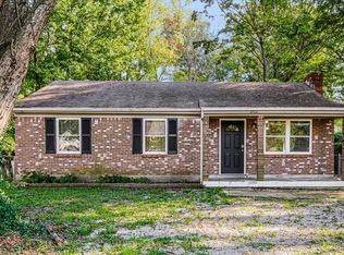 3702 Blue Creek Ct, Louisville, KY 40229