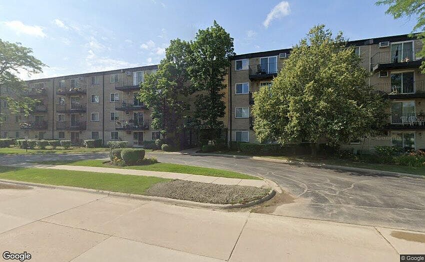 1st image of 2515 E Olive St APT 2C