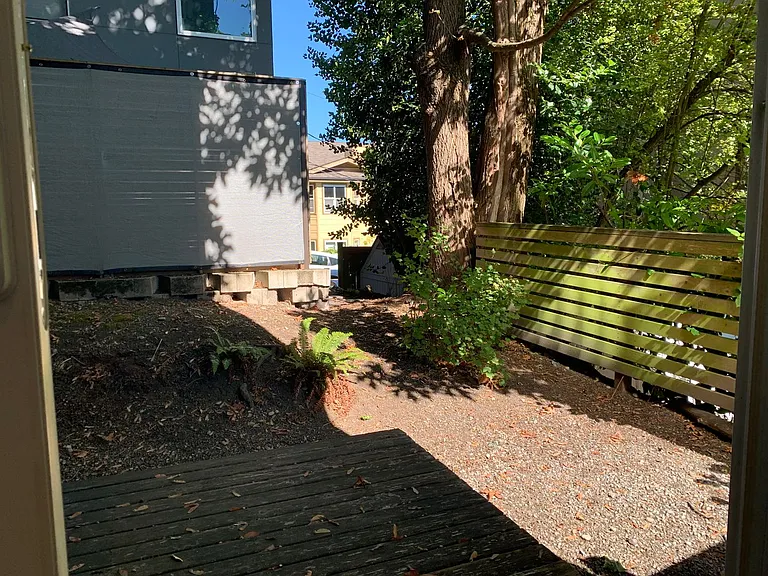 1814 E Denny Way #104 — Photo 7