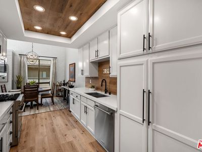 13331 Moorpark St APT 303, Sherman Oaks, CA, 91423