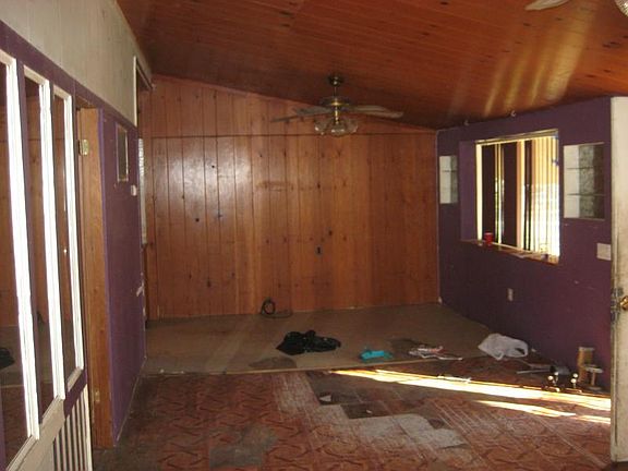 3rd image of 2105 Miracle Ave