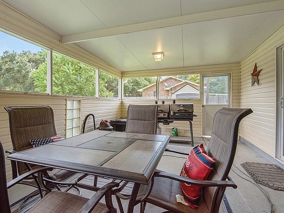 4th image of 1506 Debra Dr