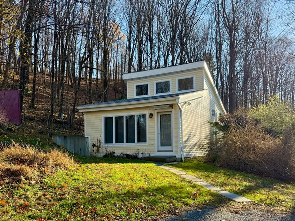 14 Spring Lake Rd #2