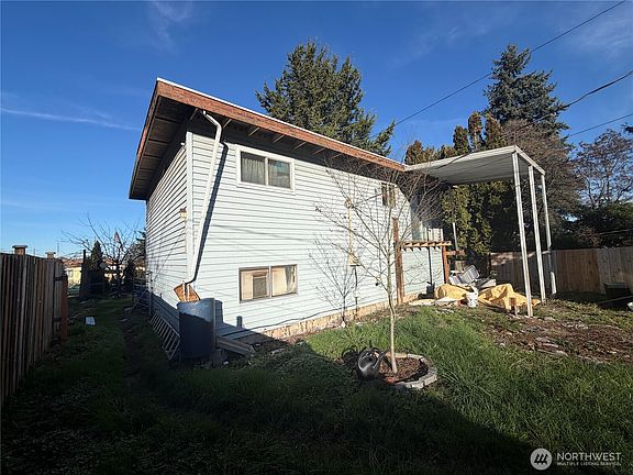 4th image of 1406 E 30th Street