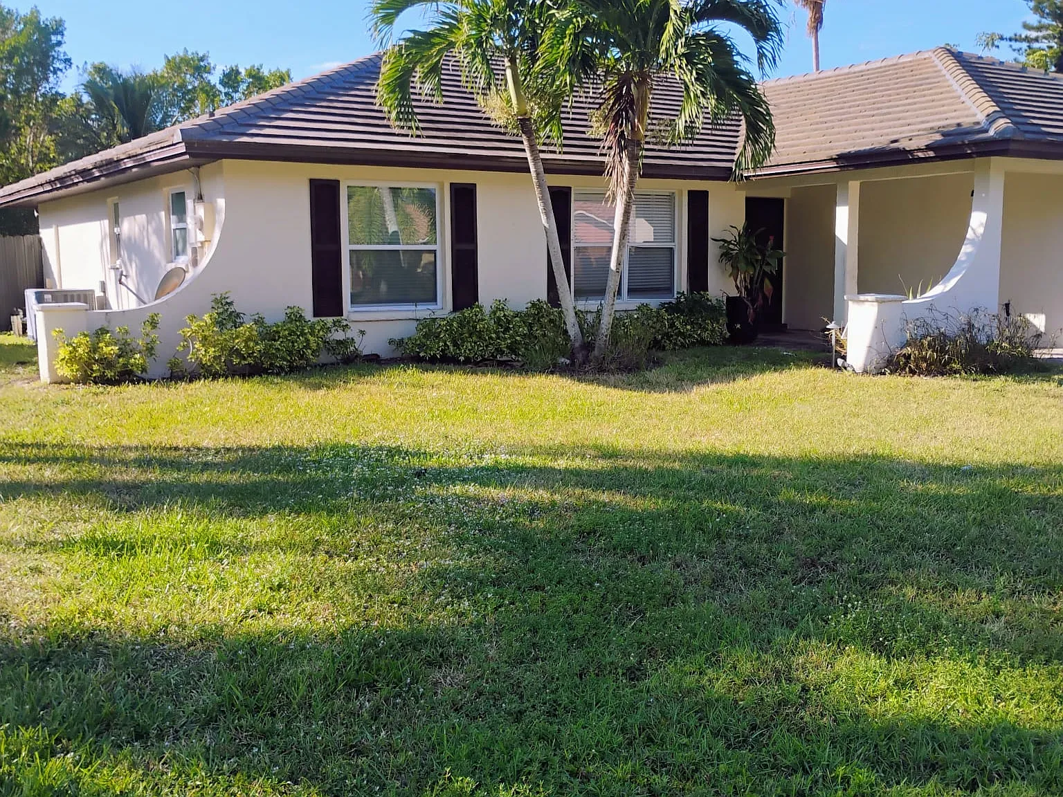 27157 Edenbridge Ct — Photo 1