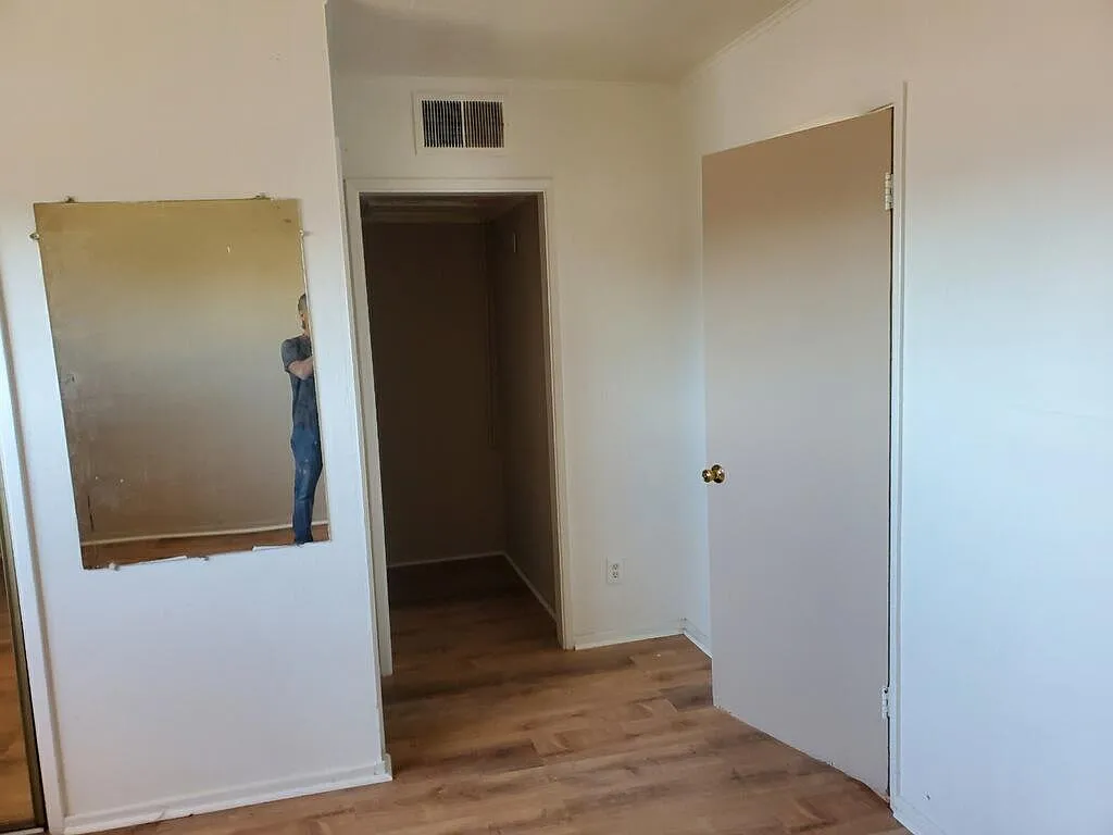 Building Photo - 1209 Cunningham Dr #2