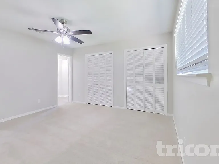 3623 Village Grove Dr — Photo 8