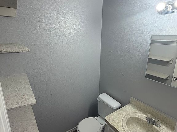 5th image of 3114 NW 16th St #L