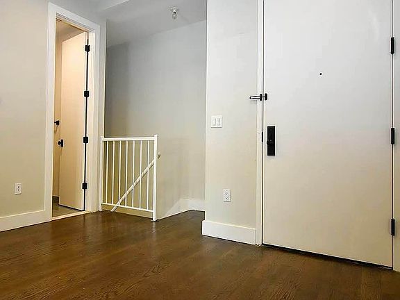 2nd image of 492 Gates Ave #2A