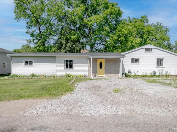 1501 Freeman St, Owosso, MI 48867