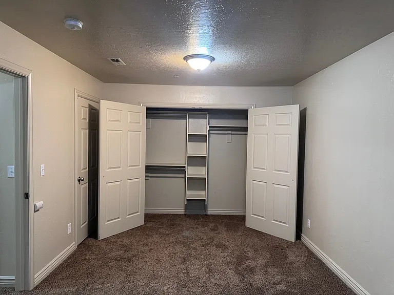 580 S Center St #7 — Photo 11