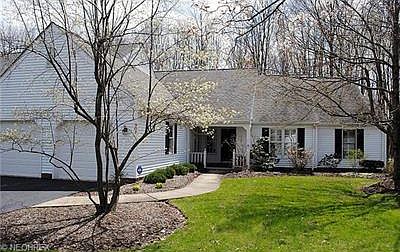 1st image of 207 Manor Brook Dr