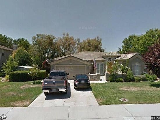 1st image of 400 Bailey Ct