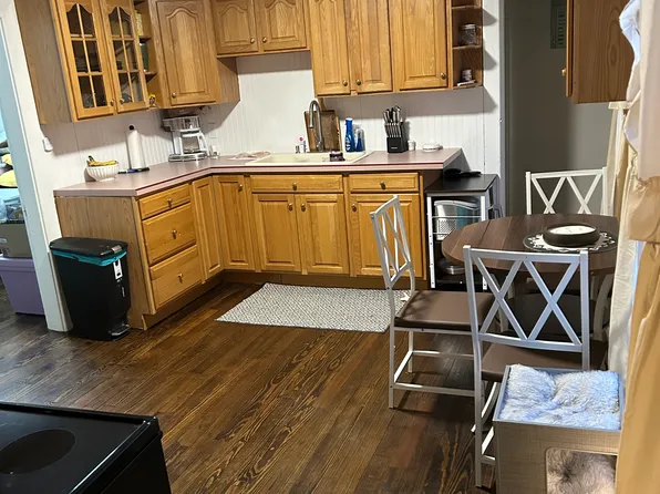 86-88 East St #2, Whitinsville, MA 01588