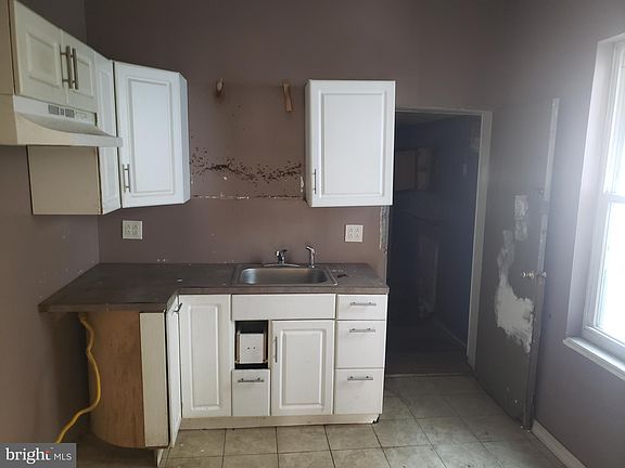 4th image of 2671 N Orianna St