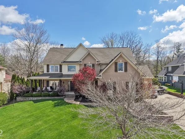 9968 Springstone Rd, McCordsville, IN 46055