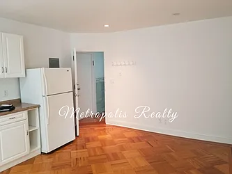 Rented by Metropolis International Realty Inc.