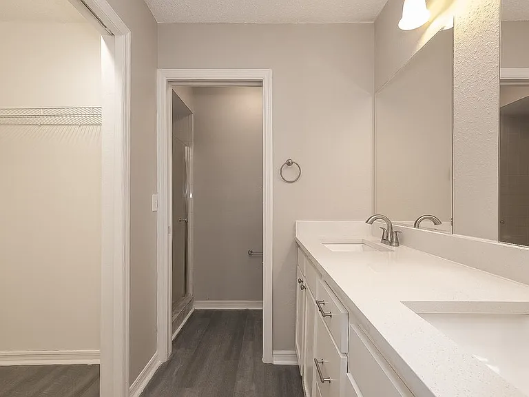 4360 Grandwood Ln — Photo 12
