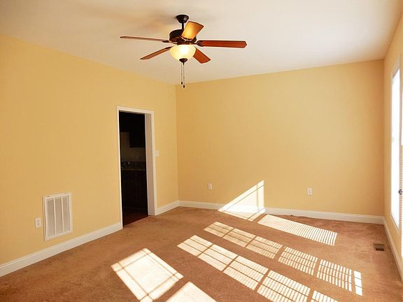 5th image of 3008 Hill St Unit 312