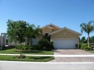 1629 Birdie Dr, Naples, FL 34120