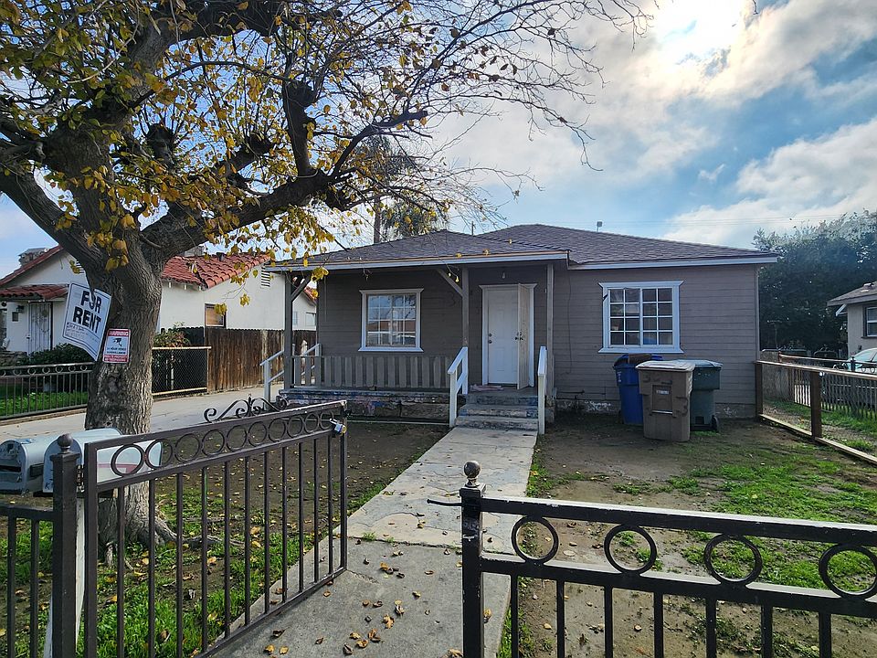 1st image of 303 Knotts St