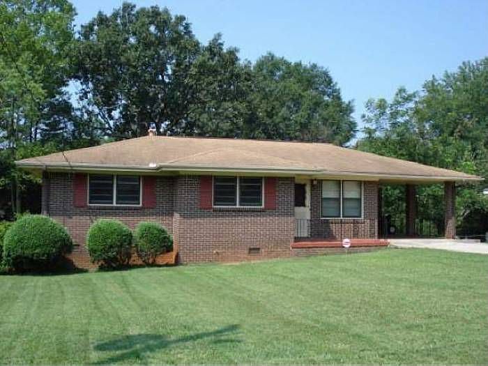918 Parkstone Dr.
