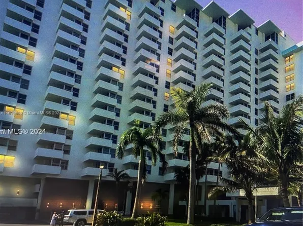 2899 Collins Ave APT 1147, Miami Beach, FL 33140